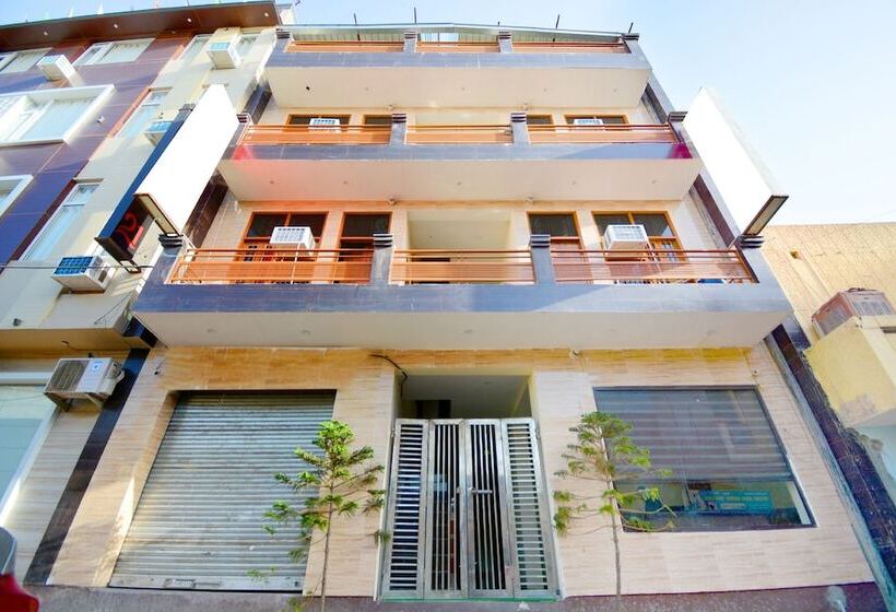 Отель The Sai Palace By Oyo Rooms