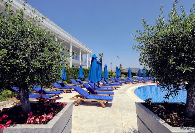 Отель Velipoja Grand Europa Resort, Affiliated By Melia