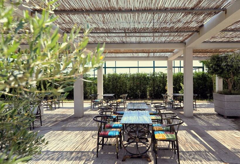 Отель Velipoja Grand Europa Resort, Affiliated By Melia