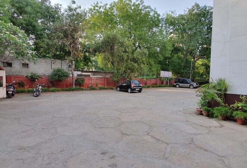 בית מלון כפרי Ywca International Guest House