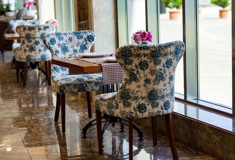 Khazar Palace Hotel & Restaurant