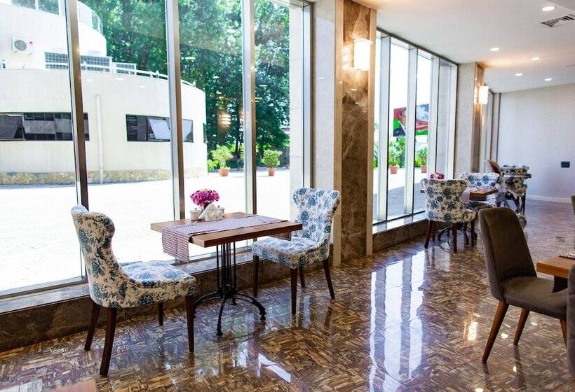 Khazar Palace Hotel & Restaurant