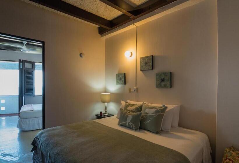 La Capitana Old San Juan Building