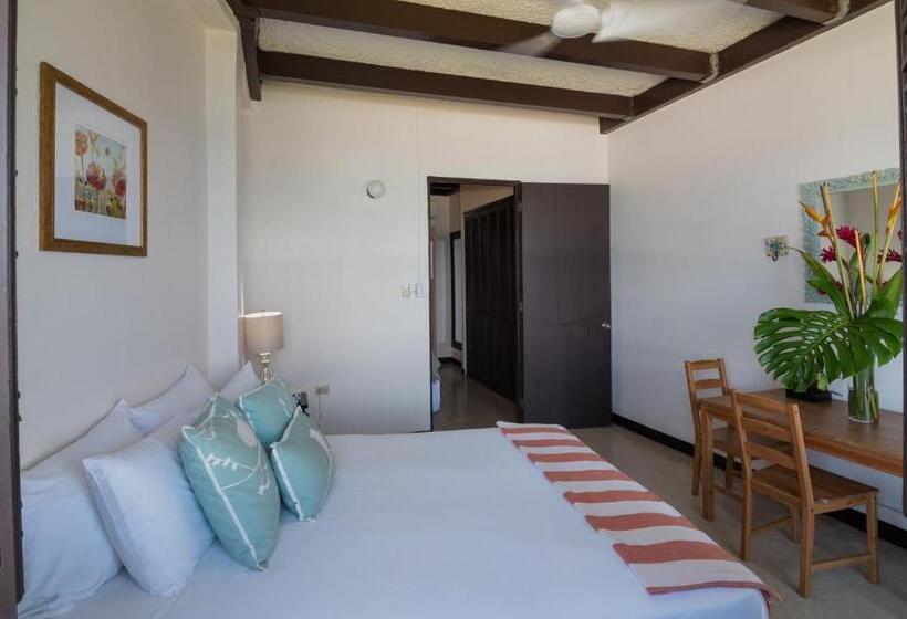 La Capitana Old San Juan Building