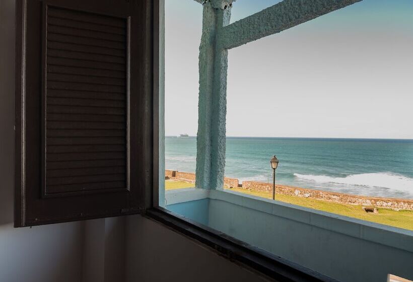 La Capitana Old San Juan Building