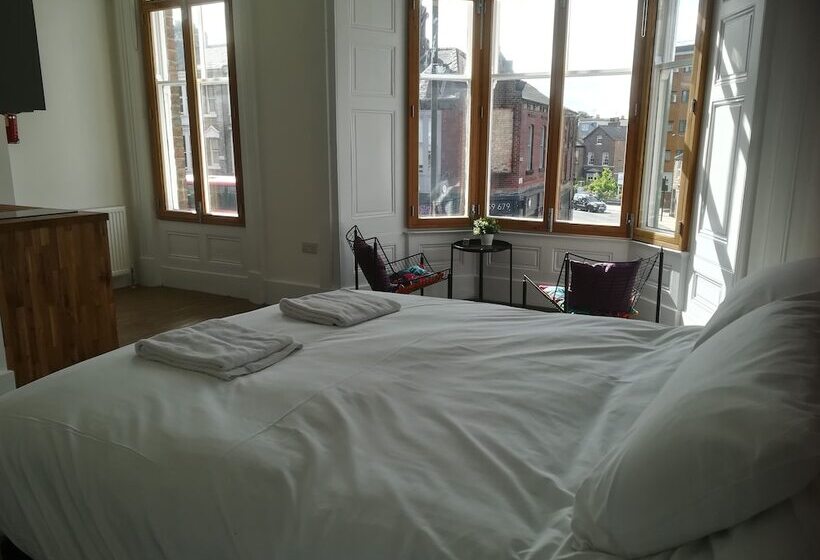 Mcmillan House Studio Apartments