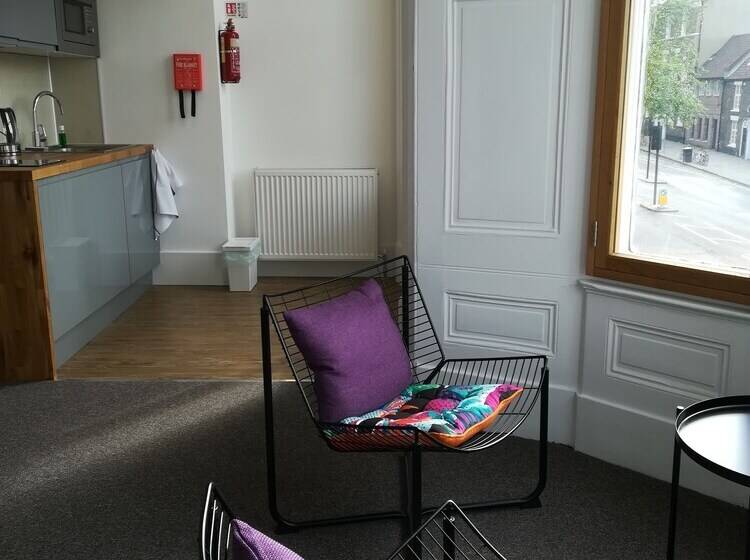 Mcmillan House Studio Apartments