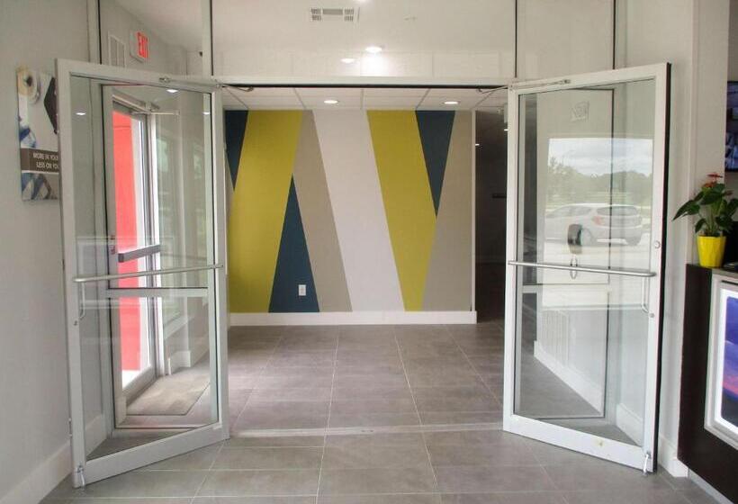 فندق على الطريق Studio 6port Allen, La  Baton Rouge I10