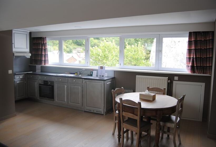 פנסיון L'inattendu Sur La Croisette Dinant Centre