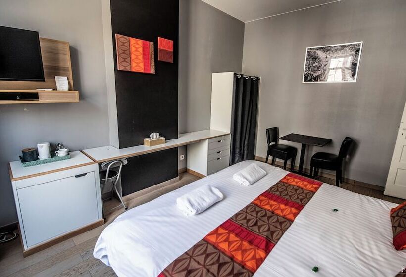 פנסיון L'inattendu Sur La Croisette Dinant Centre