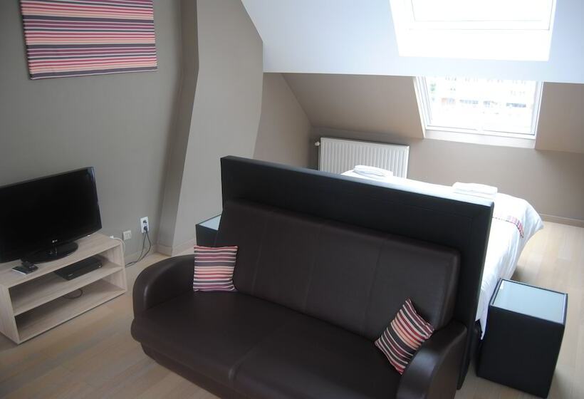 פנסיון L'inattendu Sur La Croisette Dinant Centre