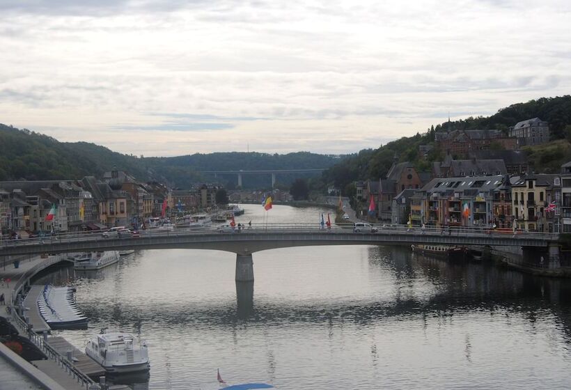 פנסיון L'inattendu Sur La Croisette Dinant Centre