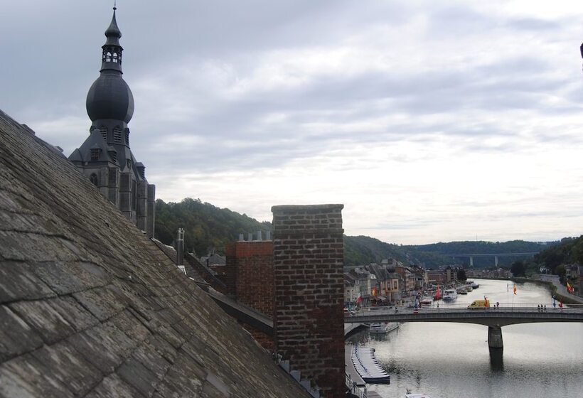 פנסיון L'inattendu Sur La Croisette Dinant Centre
