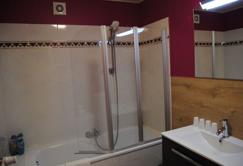 פנסיון L'inattendu Sur La Croisette Dinant Centre