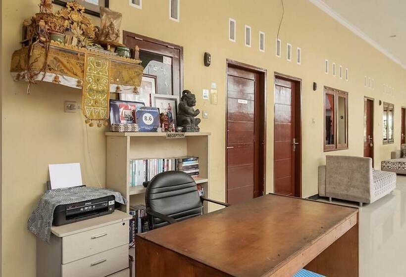 بنسيون Reddoorz @ Jalan Hos Cokroaminoto Mataram