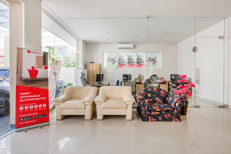 膳宿费 Reddoorz Near Ciputra World 3