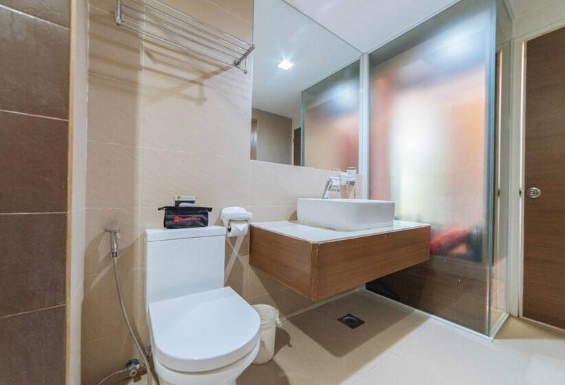 پانسیون Reddoorz Premium @ The Ritz Garden Oases