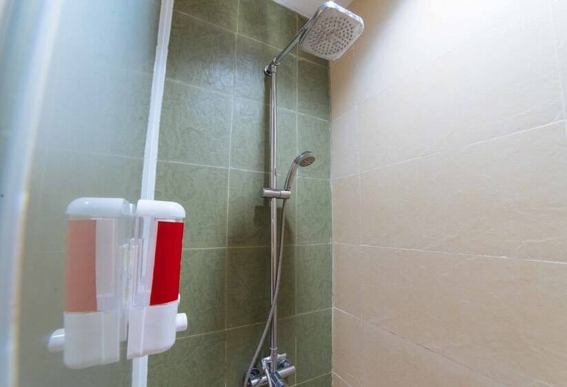 پانسیون Reddoorz Premium @ The Ritz Garden Oases