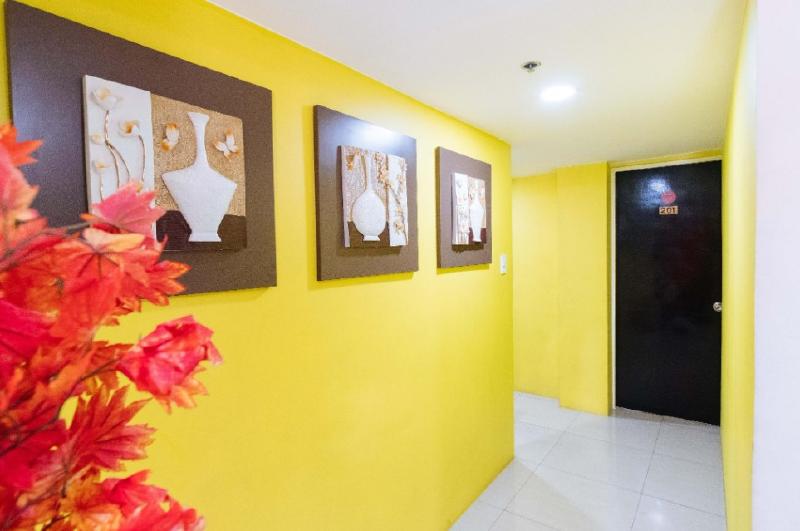 پانسیون Reddoorz @ University Belt Manila