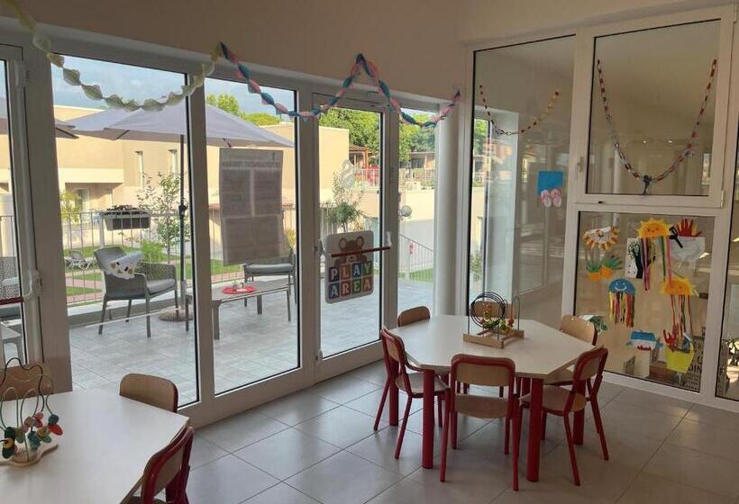 レジデンス Sisan Family Resort