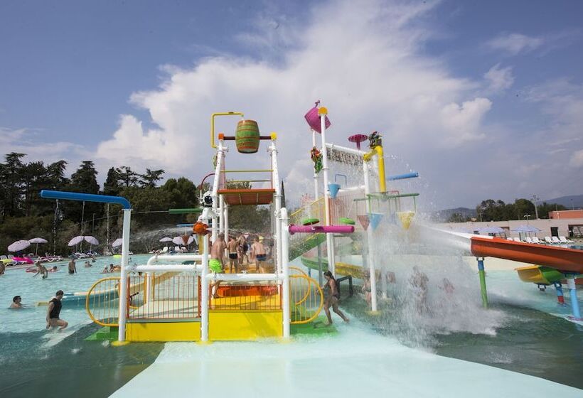 レジデンス Sisan Family Resort