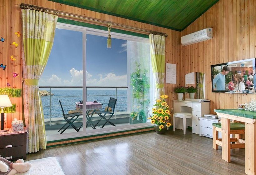 Sea Rainbow Pension