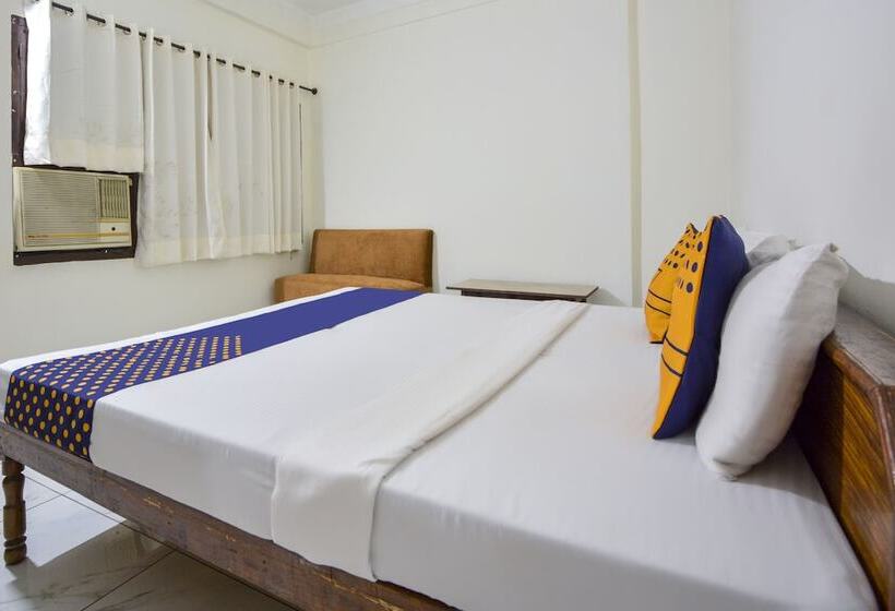 Spot On 39952 Hotel Silverton