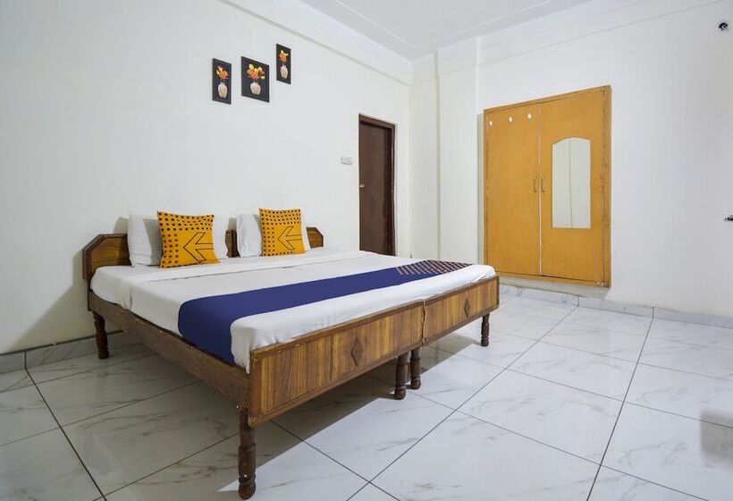 Spot On 39952 Hotel Silverton