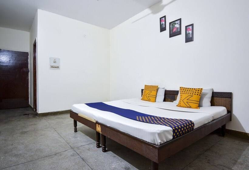 Spot On 39952 Hotel Silverton