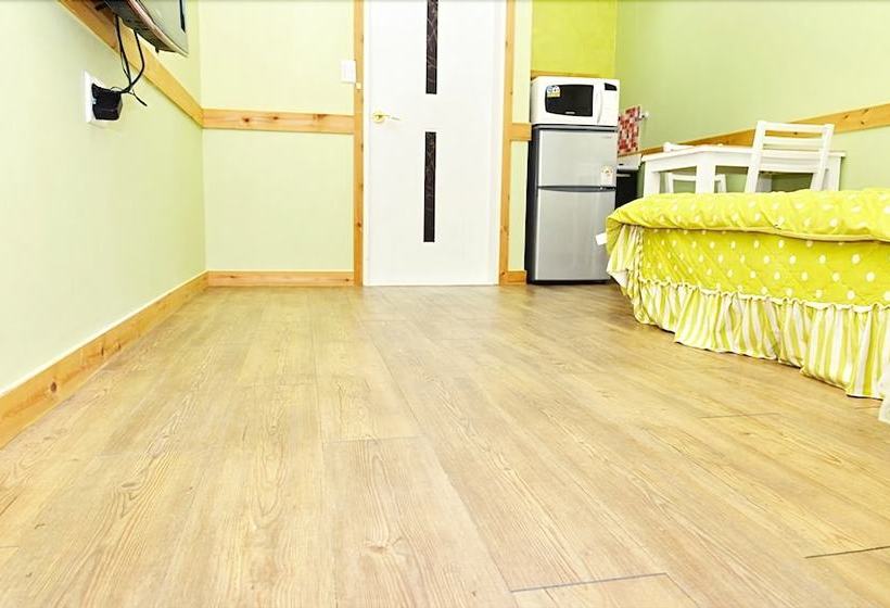 Uljin Morning Sunshine Pension