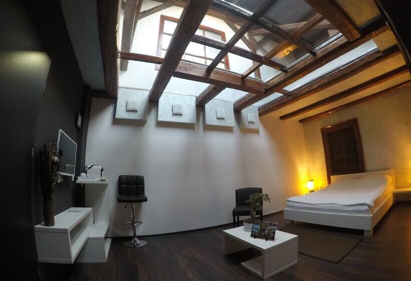 Vendi Grand Square Residence