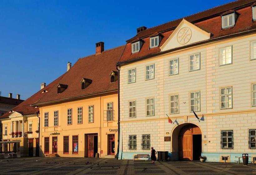 Vendi Grand Square Residence