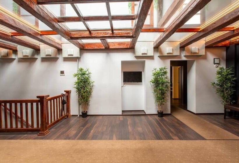 Vendi Grand Square Residence