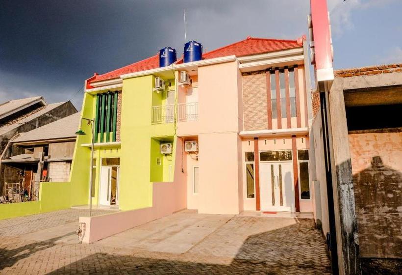 هاستل Cakalang Residence Syariah By Oyo Rooms