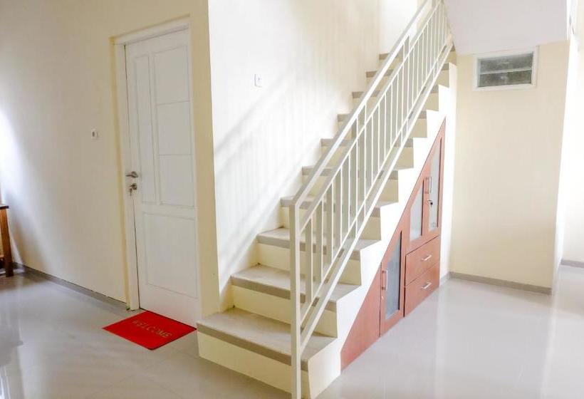 هاستل Cakalang Residence Syariah By Oyo Rooms