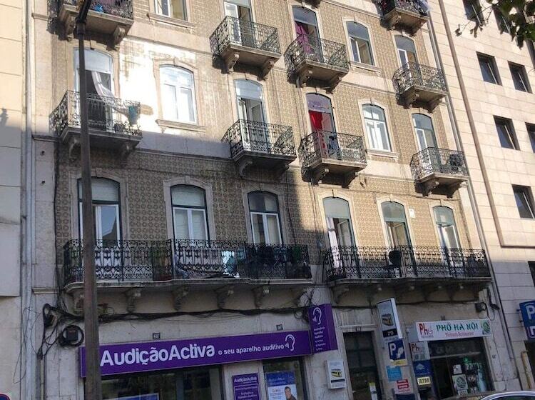 هاستل Charming Episode