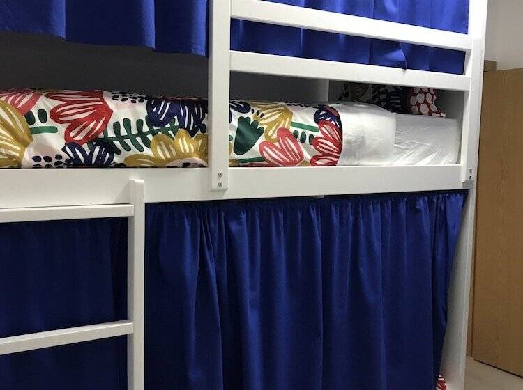 هاستل Charming Episode