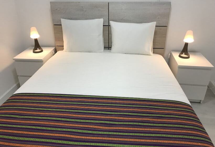 هاستل Charming Episode