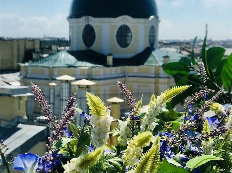 ユースホステル Nevsky Capsule