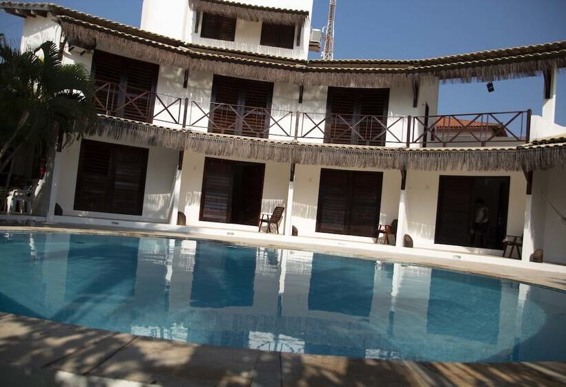 הוסטל Pousada Porto Azul