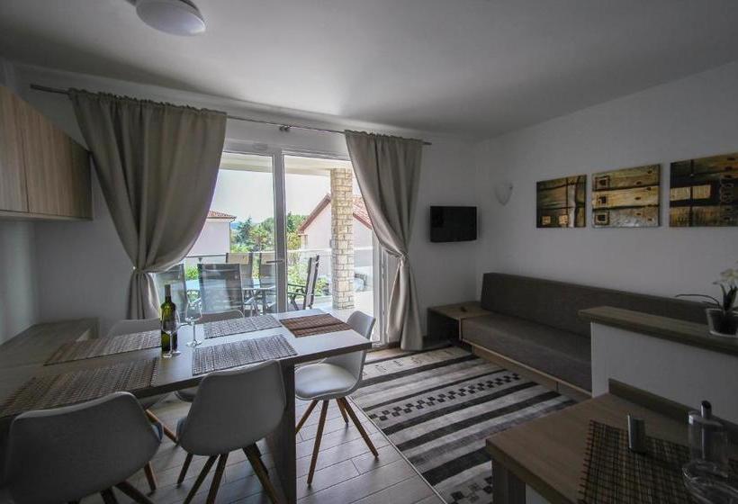 Apartments Villa Rivarella