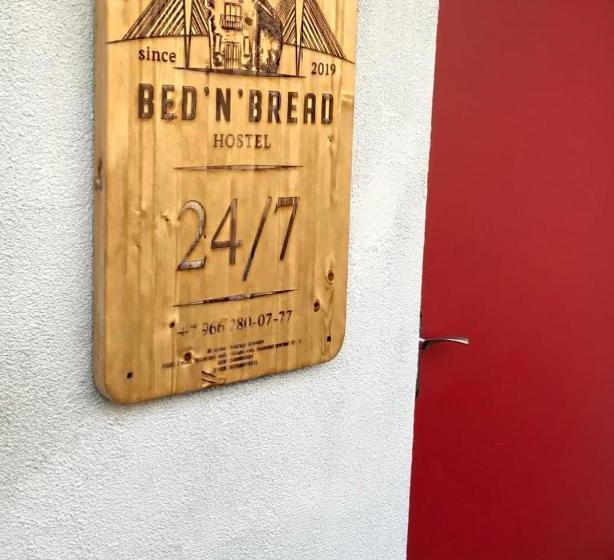 Bed And Bread Hostel