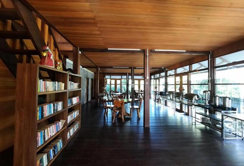 住宿加早餐  Besar Bulan Baru   Senggigi