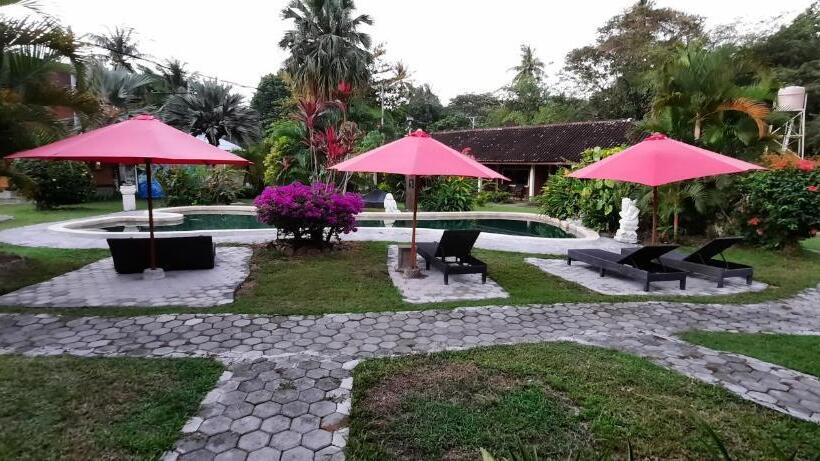 住宿加早餐  Besar Bulan Baru   Senggigi