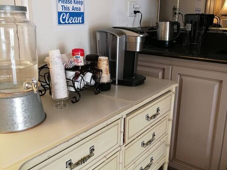 مبيت وإفطار Com House