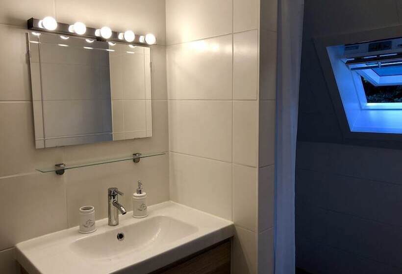 ベッドアンドブレックファースト Guesthouse Villa De Eikhof