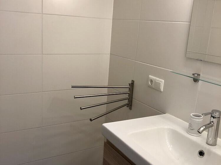 ベッドアンドブレックファースト Guesthouse Villa De Eikhof