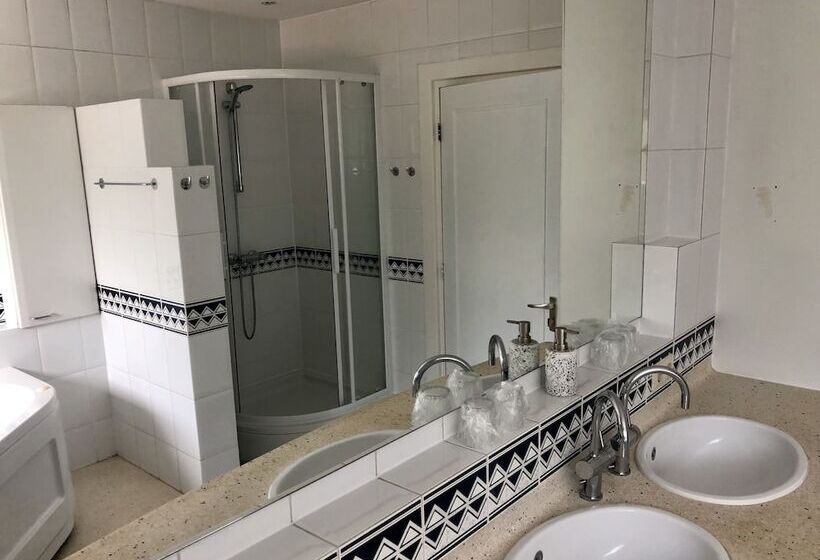 مبيت وإفطار Guesthouse Villa De Eikhof