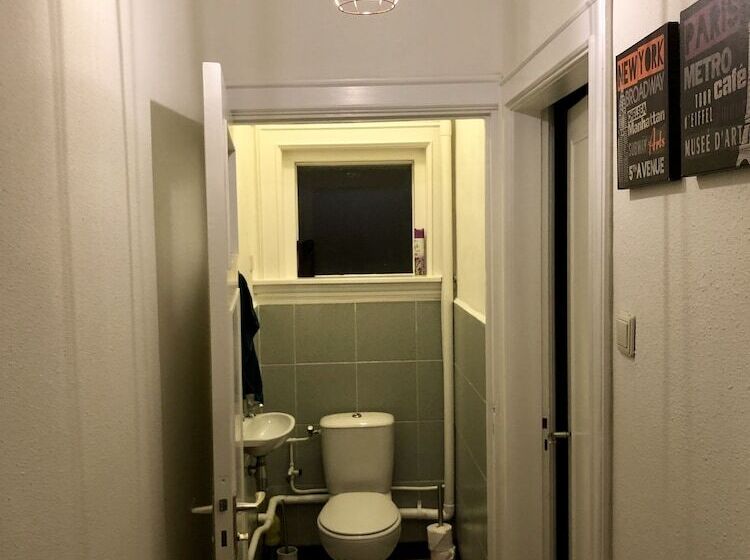 ベッドアンドブレックファースト Guesthouse Villa De Eikhof