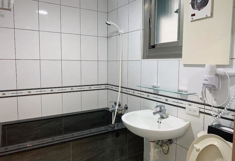 تختخواب و صبحانه Jiaoxi Hot Springs